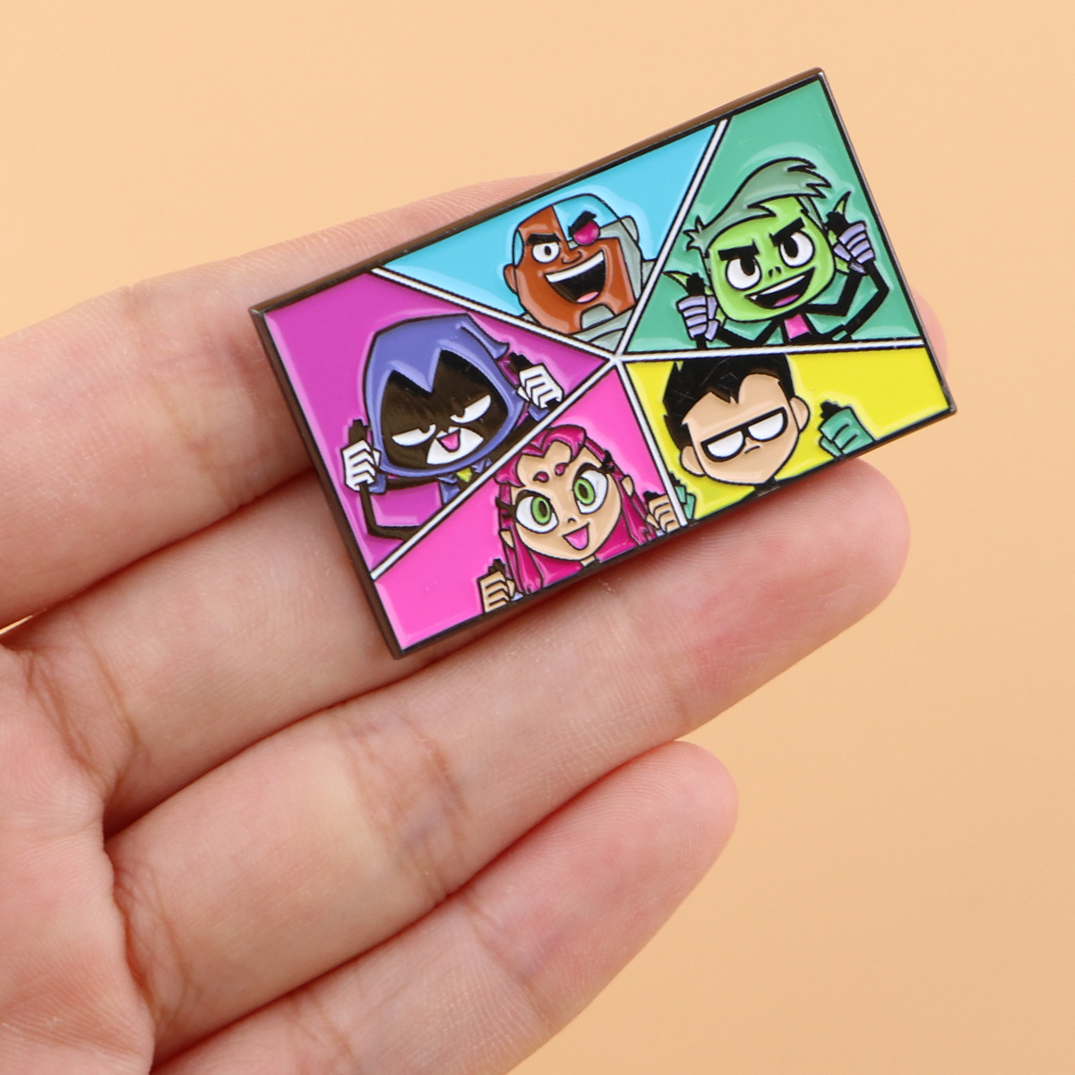 New Teen Heroes Team Enamel Pi - Women'S Accessories Clothing 评论和价格